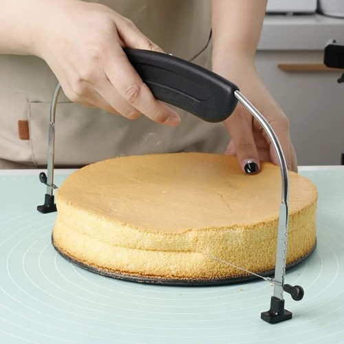 Cake layer slicer - slicer, adjustable