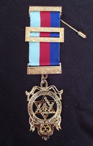 Masonic regalia royal arch - -,