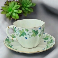Royal Crown Derby Tea Cup And Saucer Surrey Shaped Medway Ivy Vintage 839892
