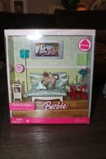 Barbie Fashion Fever  Futon and table living room set VHTF NRFB