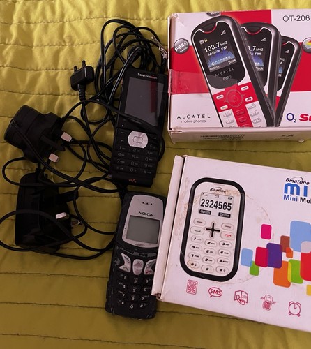 Job lot mobile phones - job,