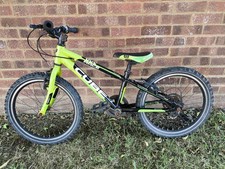 CUBE Race 200 Kids Mountain Bike, Lightweight, 20" Wheels. 