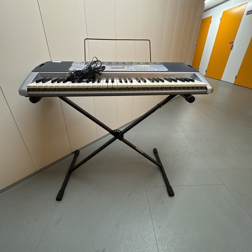 Casio 110 electric keyboard - casio,