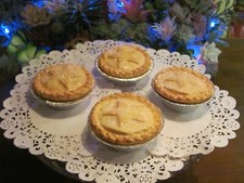 FAKE CAKES ARTIFICIAL  MINCE PIES CHRISTMAS  DECORATION FOOD PROP 31
