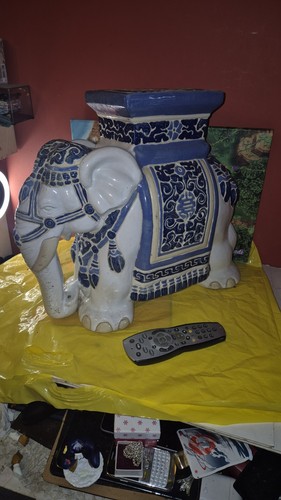 Large vintage ceramic elephant - large,