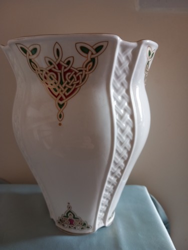 Royal tara fine bone - royal,
