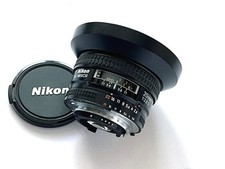 Nikon AF Nikkor 20mm f/2.8 D