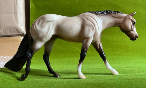 Breyer american quarter horse - breyer,