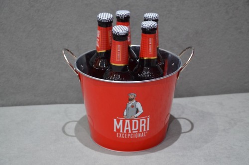 Madri red bottle can - red, ice