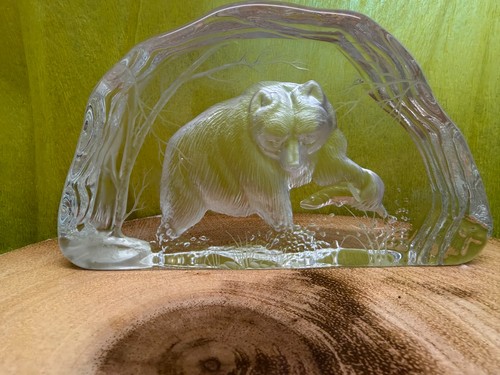 Glass crystal bear paperweight
