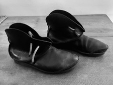 TRIPPEN Women’s Black