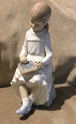 Vintage nao lladro figurine - vintage,