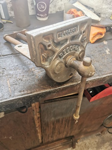 Record quick release - 52,