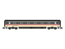 Dapol 2P-006-010 N Gauge Mk3 Sleeper Coach BR Intercity Executive 10675