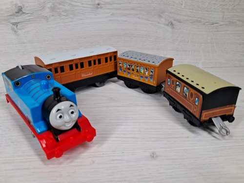 Thomas the tank engine - thomas,