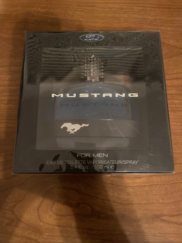 Ford mustang blue - by,