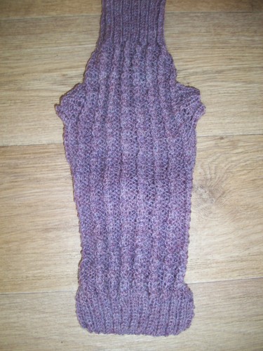 Brand new hand - , knitted