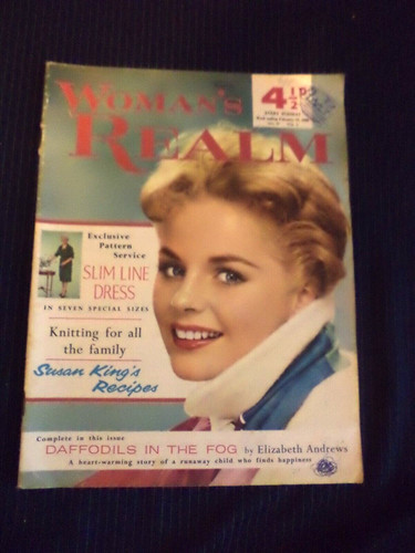Woman realm magazine old - realm,