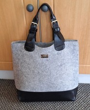* HUGO BOSS * LARGE GREY & BLACK TEXTILE FELT TOTE BAG (BUCKLE DOUBLE HANDLES)