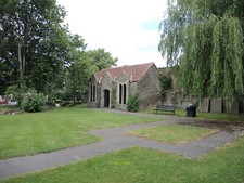 Photo 6x4 Disused and now unnoticed This small plot of land on St James S c2021