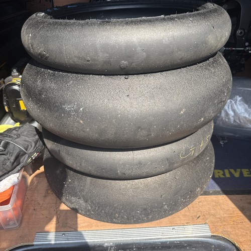 Pirelli slick scrub tyres - pirelli, 190