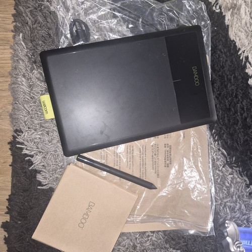 Wacom bamboo drawing tablet - drawing,