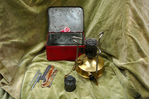 Vintage camping cooker - , small