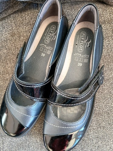 Very good condition ladies - ladies, fly