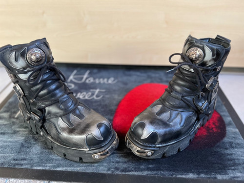 New rock reactor boots - new,