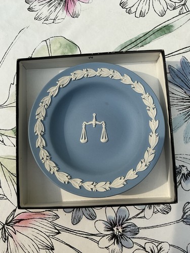 Wedgewood jasper ware zodiac - jasper,