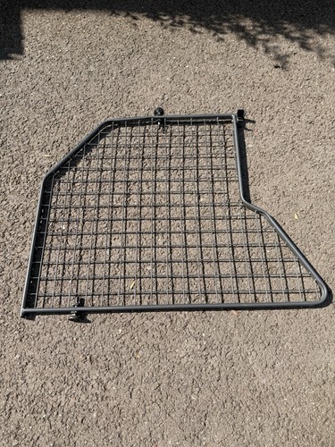 Travall bmw dog guard - travall,