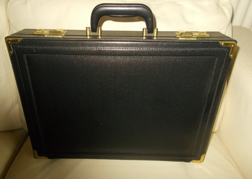 Black skyflite attache - skyflite,