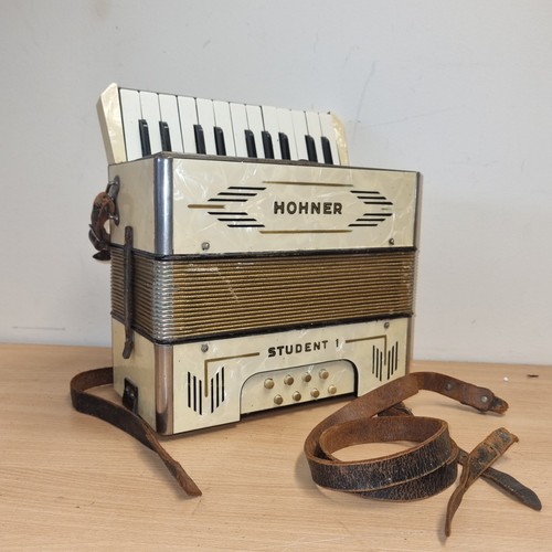 Vintage hohner student piano - hohner,