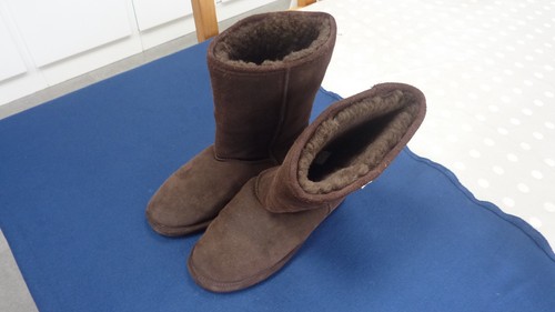 Bearpaw womens wool lined