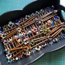 Vintage Lace Bobbins x74 (Y)