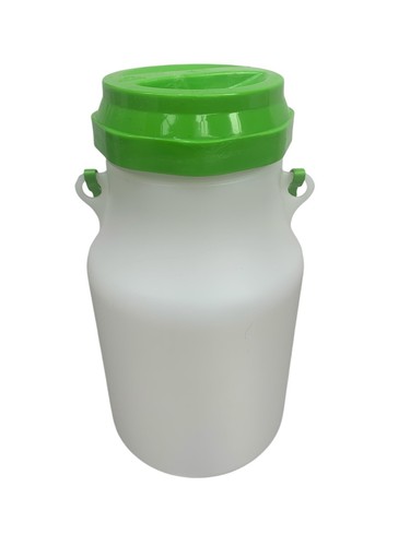 Milk container churn - milk, container/churn