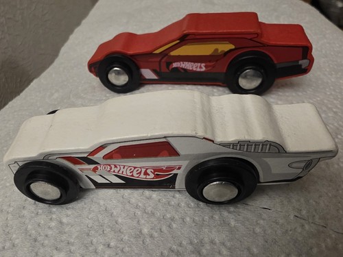 Hot wheels wooden racing - hot, cars