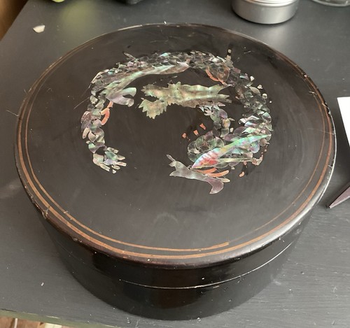 Vintage bento box black - bento,