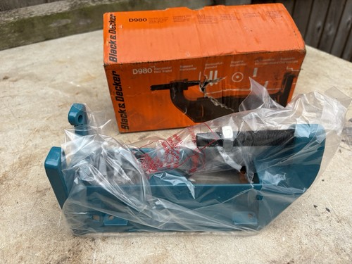 Black and decker - black, horizontal