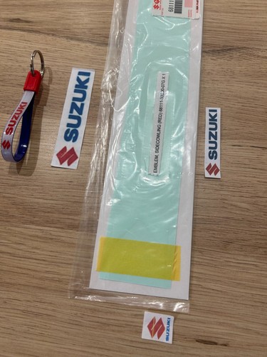 Suzuki rg400 rg500 emblem side - rg400,