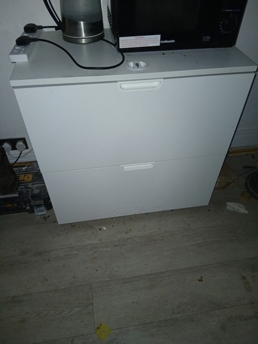 Lockable two deep drawer - lockable,