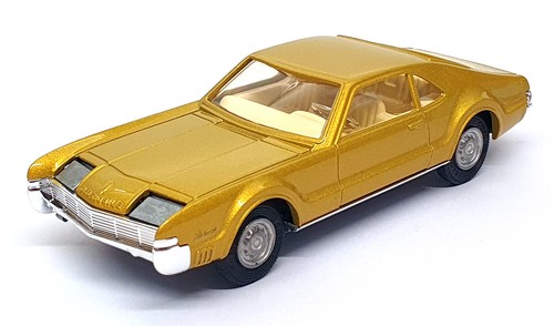 Corgi toys 276 reissue - toys,