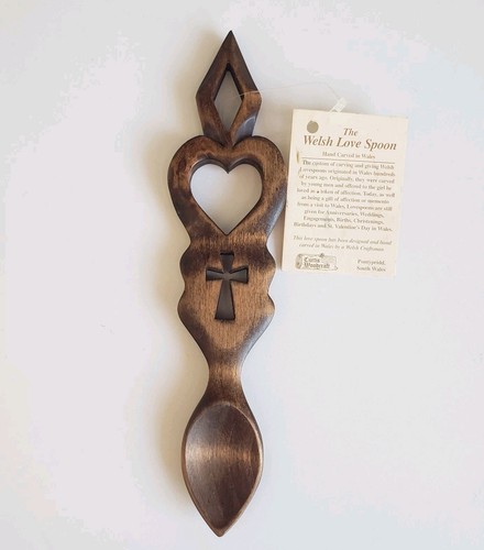 Welsh love spoon hand - love,