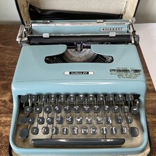 Olivetti Lettera 22 Typewriter