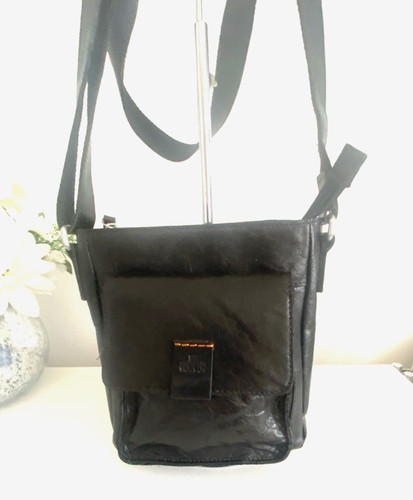 Rowellan medium black hand - , /hand