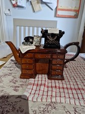 PAUL CARDEW DETECTIVE STORY NOVELTY TEA POT