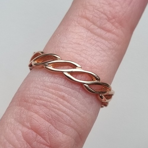 Hallmarked 9ct rose gold - hallmarked,