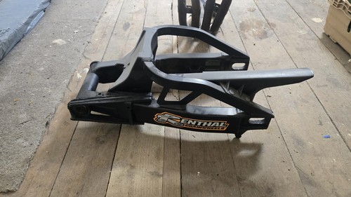 2004 gsxr 600 swingarm - 2004,