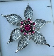 Vintage Sarah Coventry Brooch