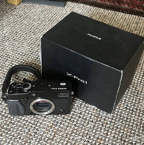 Fujifilm pro1 mirrorless - fujifilm,